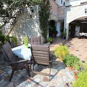 https://guest-house-licul.in-istria.net