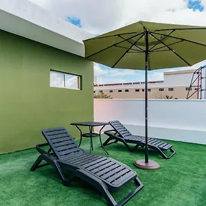https://italia-estacion-hotel.hotelsmerida.org